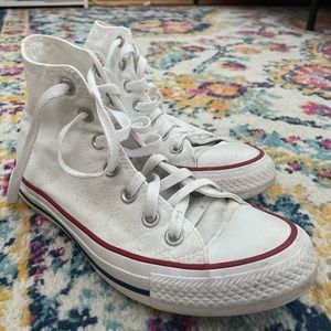 White Converse Chuck Taylor All Star High Tops! (worn)